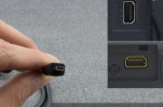 数码相机充电口盖拆卸方法是什么？