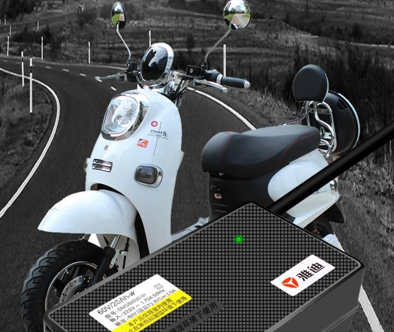 电瓶车充电必须用充电器吗？