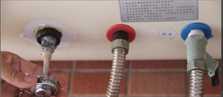 热水器下方导管拆卸方法是什么？需要注意什么？